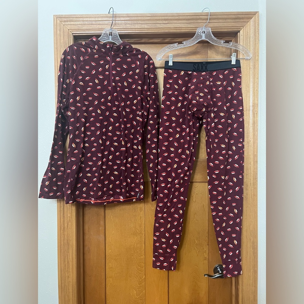 SAXX Viewfinder Half Zip Pullover and Tights Baselayer Medium Merino Wool Hotdog